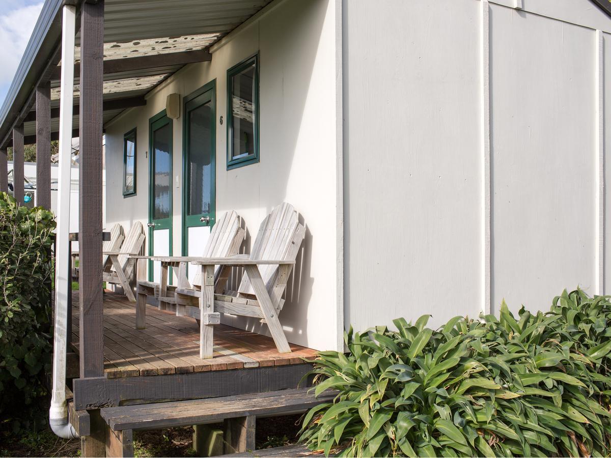 Oakura Beach Holiday Park Экстерьер фото