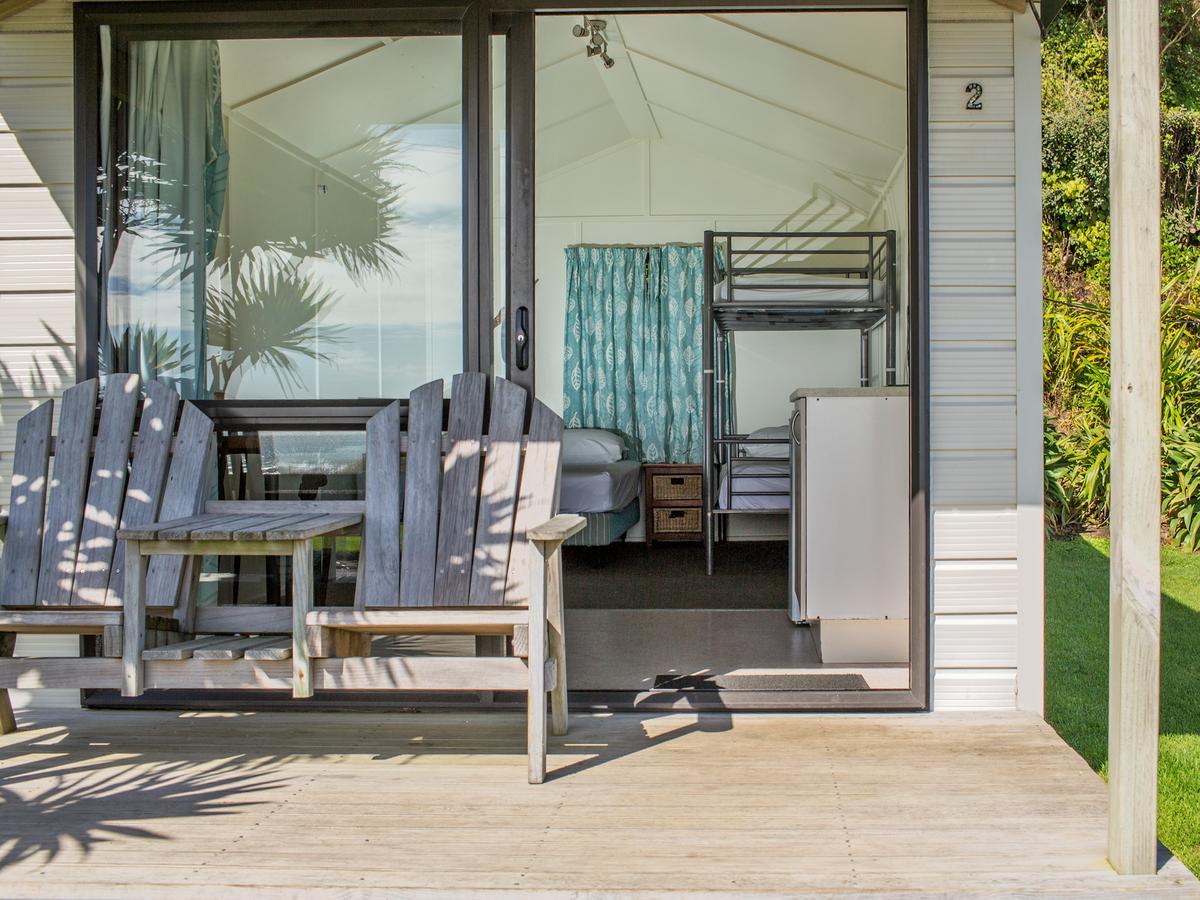 Oakura Beach Holiday Park Экстерьер фото