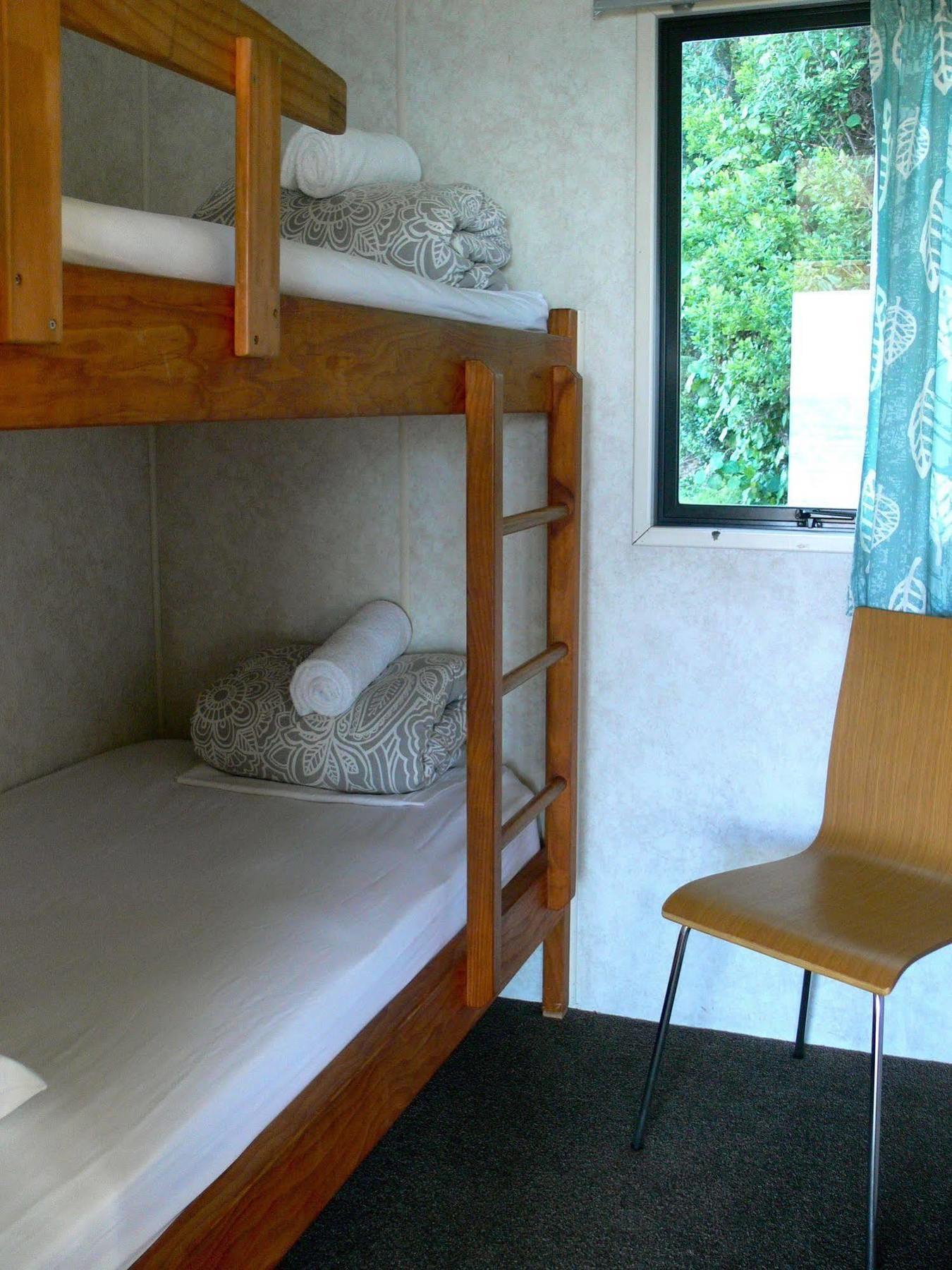 Oakura Beach Holiday Park Экстерьер фото