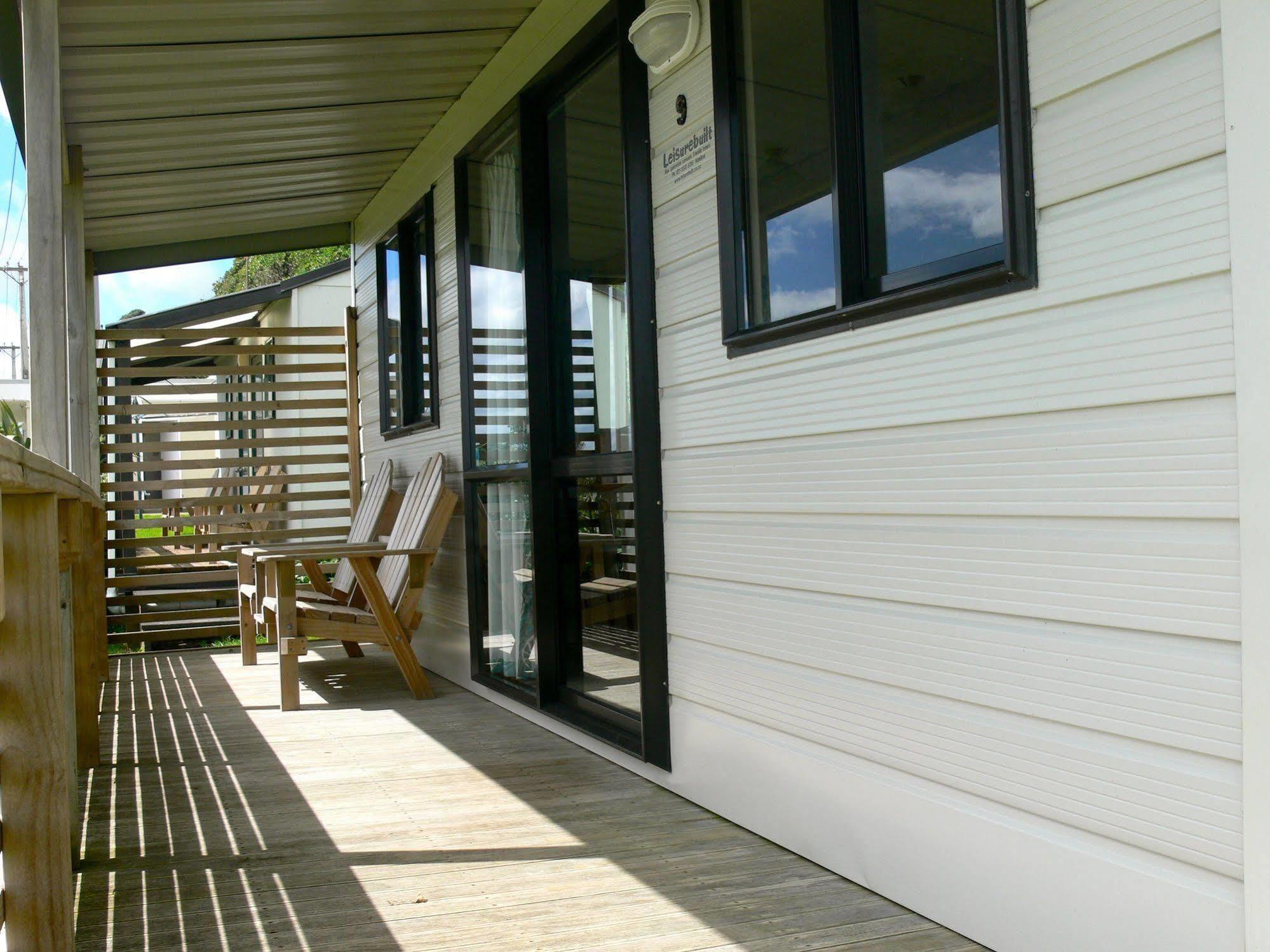 Oakura Beach Holiday Park Экстерьер фото