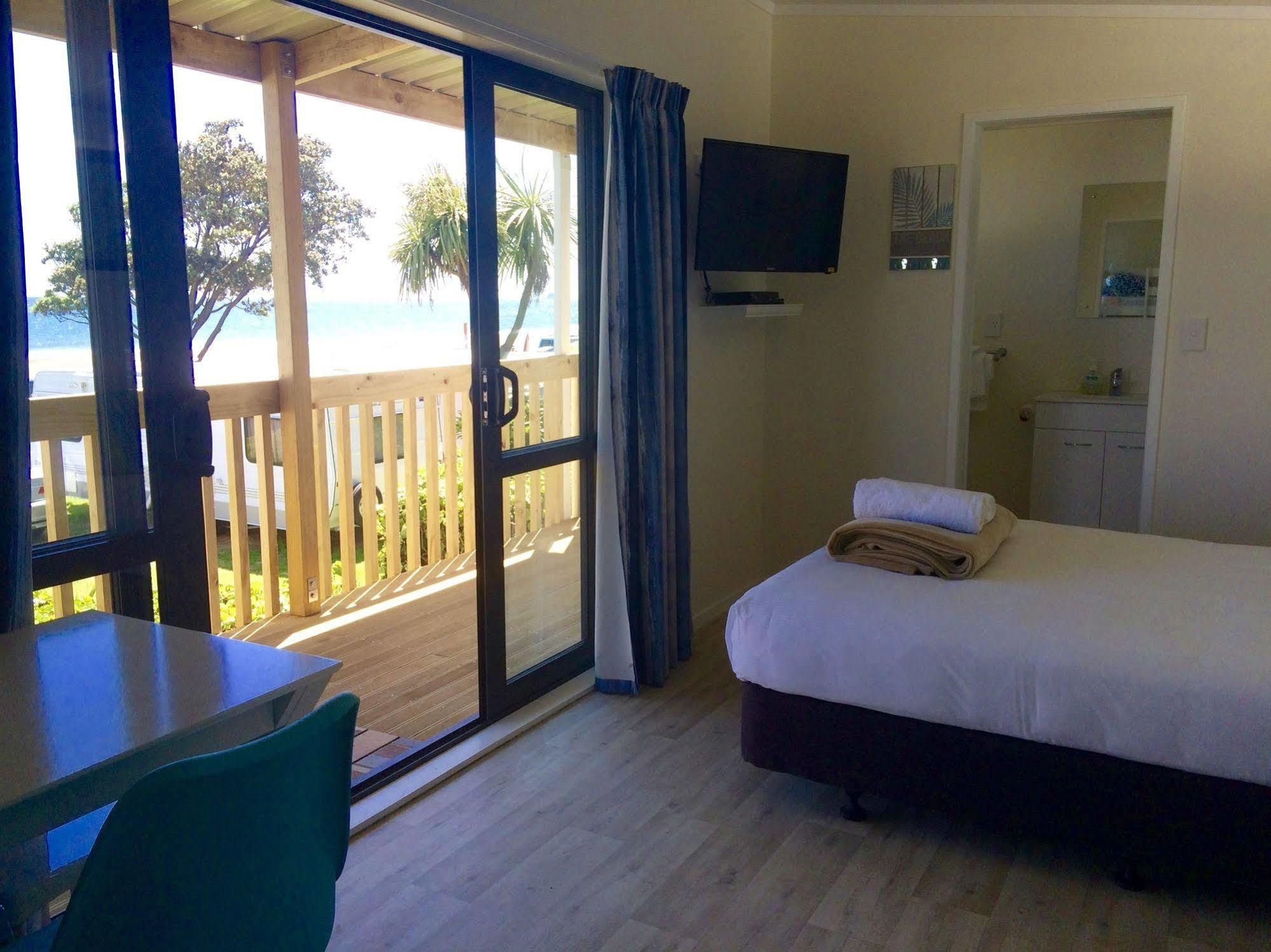 Oakura Beach Holiday Park Экстерьер фото